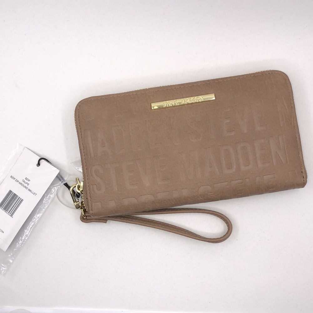 Steve Madden Zip around logo Wallet taupe